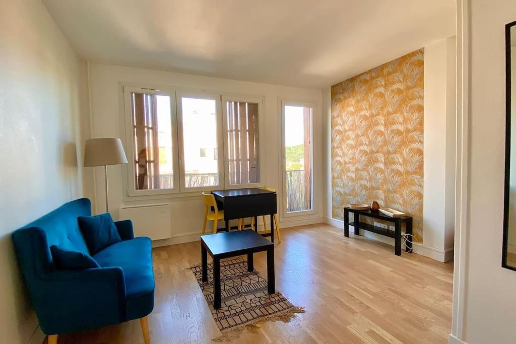 Beau Studio Cosy Et Calme - Face A La Gare De Rosny-Sous-Bois - 20Mn De Paris Et Disneyland المظهر الخارجي الصورة