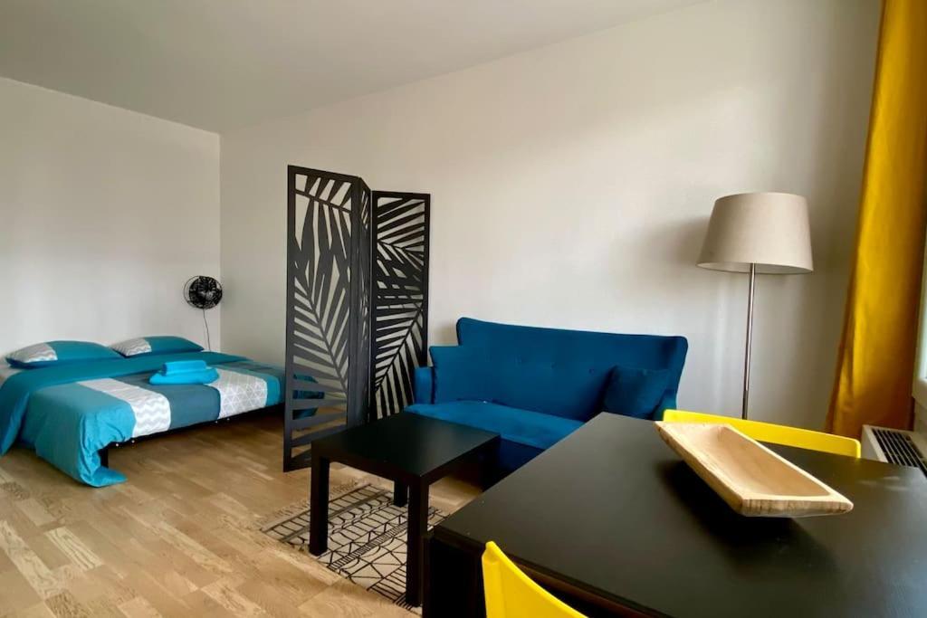 Beau Studio Cosy Et Calme - Face A La Gare De Rosny-Sous-Bois - 20Mn De Paris Et Disneyland المظهر الخارجي الصورة